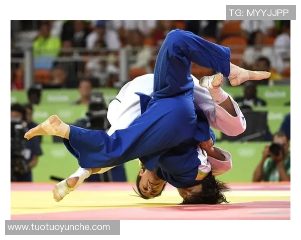 双江自治县足球比赛精彩直播全程回顾与精彩瞬间分享